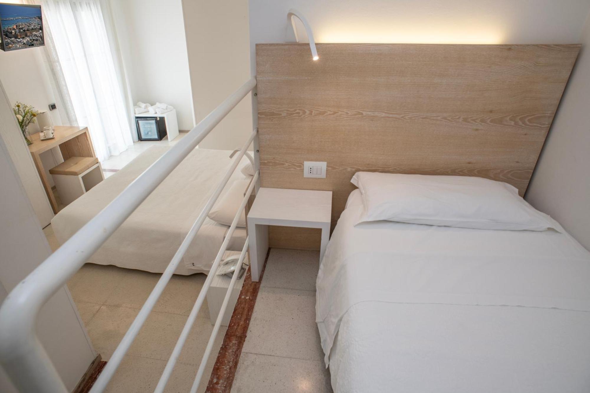 Hotel Albania Отранто Экстерьер фото