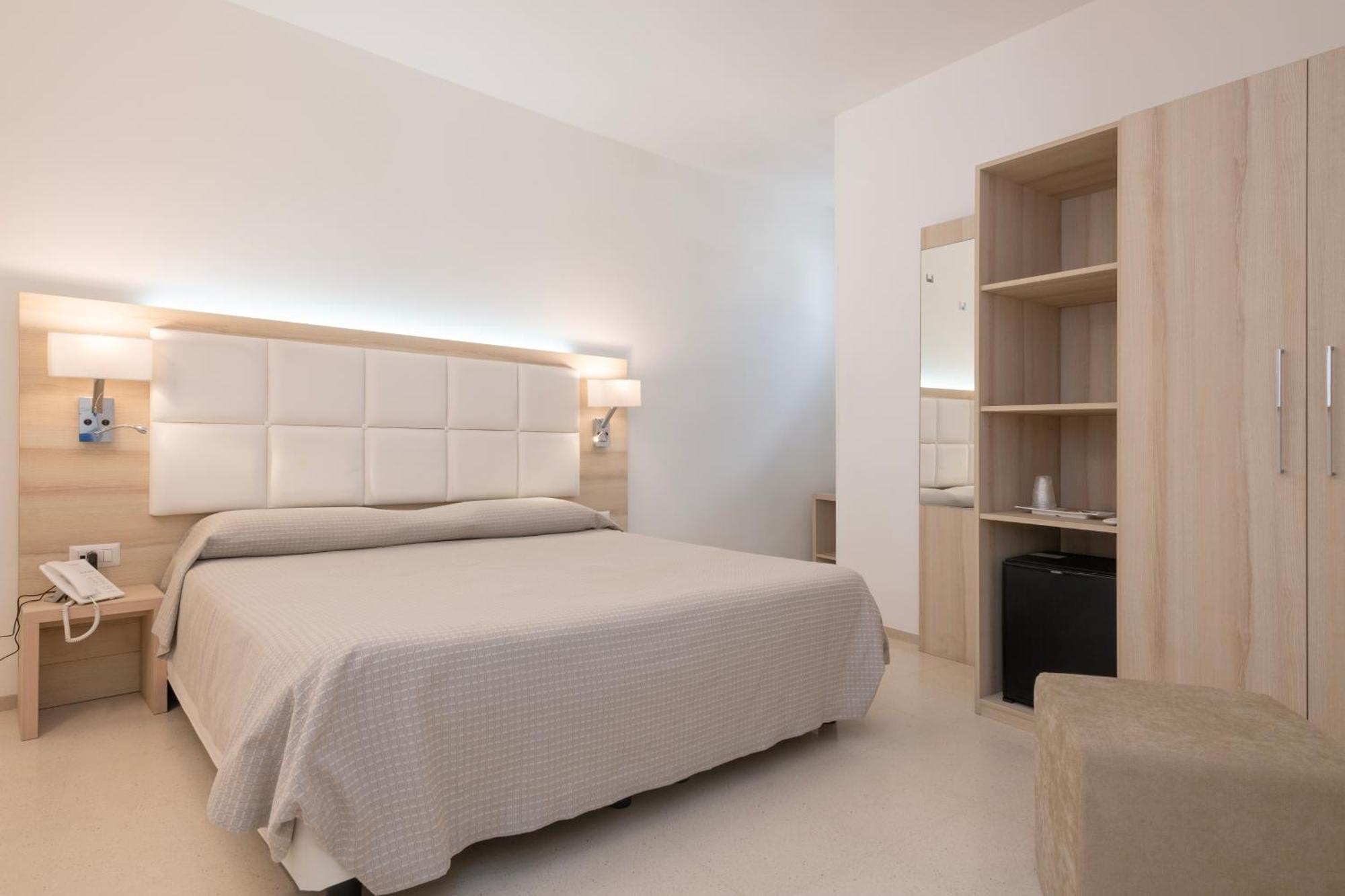 Hotel Albania Отранто Экстерьер фото